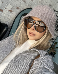 عینک آفتابی زنانه برند دیور کد ۲۱۸